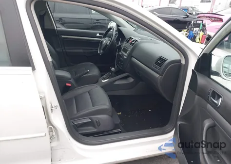 2009 Volkswagen Jetta 2.5L Se z USA, uszkodzony, nr VIN 3VWPM71K29M282449